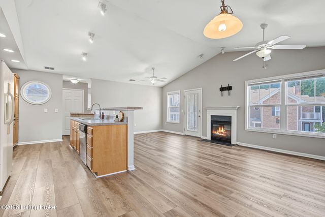 6517 Brook Bend Way 228, Louisville, KY 40229