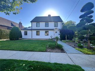 14-30 160th Street 1, Whitestone, NY 11357