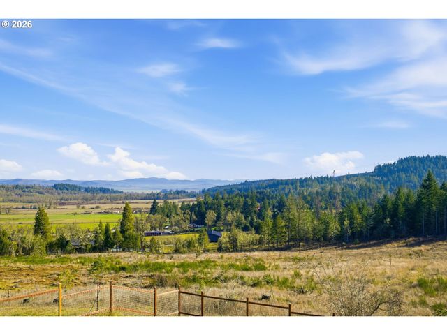 31149 CAMAS SWALE Rd, Creswell, OR 97426