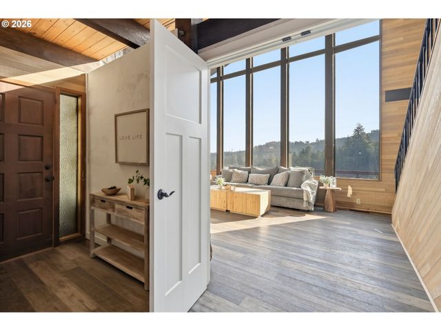 31149 CAMAS SWALE Rd, Creswell, OR 97426