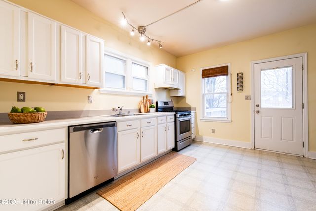 1212 Pindell Ave, Louisville, KY 40217