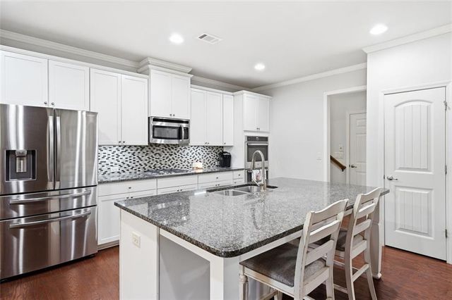 6680 Bransford Drive, Cumming, GA 30040