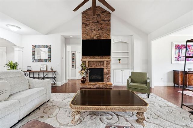 6680 Bransford Drive, Cumming, GA 30040