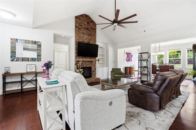 6680 Bransford Drive, Cumming, GA 30040