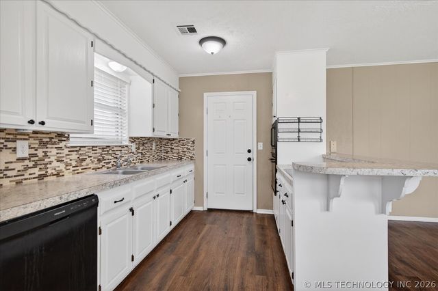 5021 Macklyn Court, Bartlesville, OK 74006