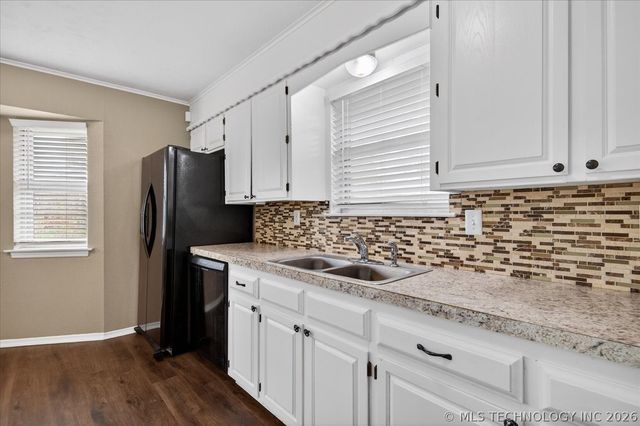 5021 Macklyn Court, Bartlesville, OK 74006