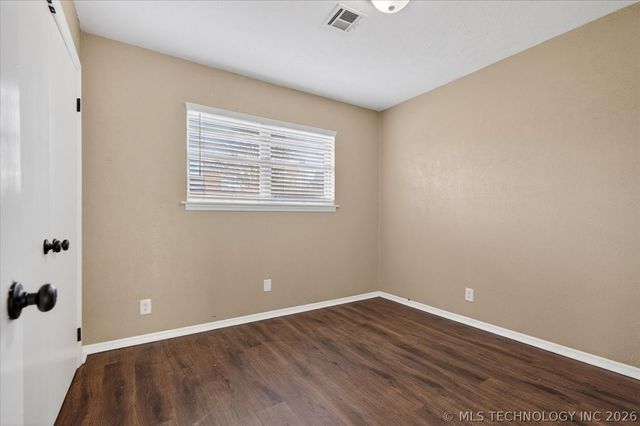 5021 Macklyn Court, Bartlesville, OK 74006