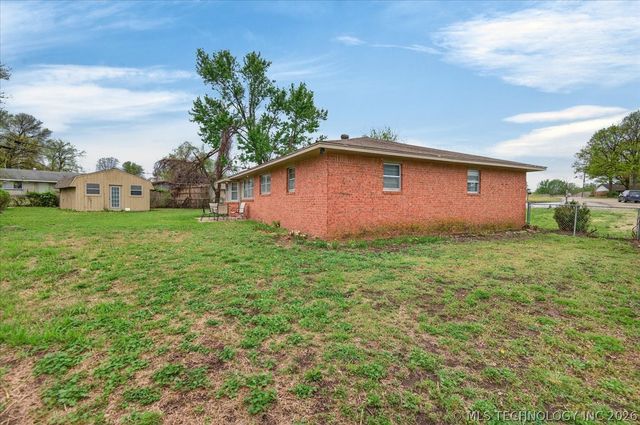 5021 Macklyn Court, Bartlesville, OK 74006