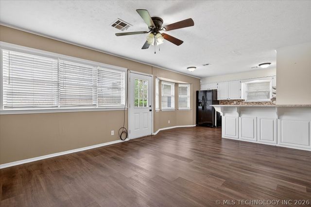 5021 Macklyn Court, Bartlesville, OK 74006