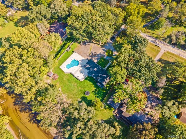 15879 Millar Road, Clinton Charter Township, MI 48036