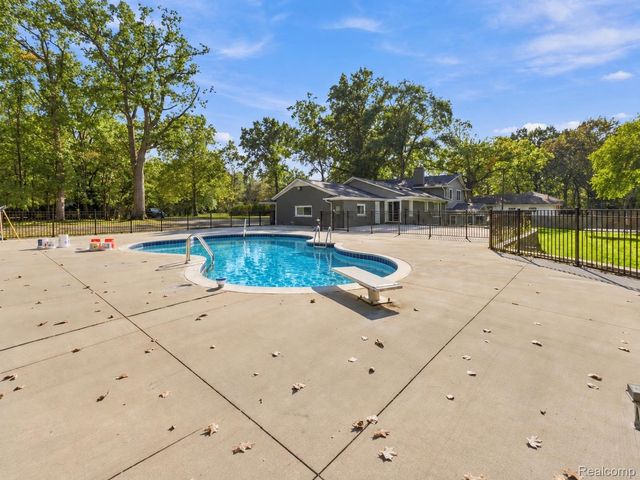 15879 Millar Road, Clinton Charter Township, MI 48036