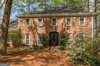 560 PARK Lane, Marietta, GA 30067