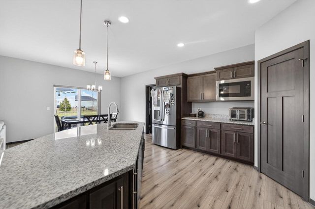 7803 Autumn Blaze Trail, Deforest, WI 53532
