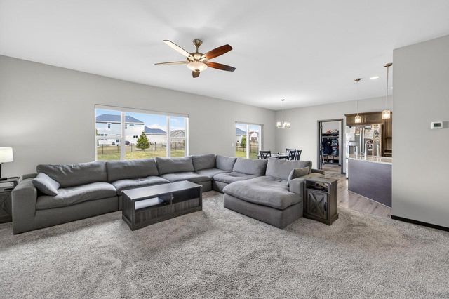 7803 Autumn Blaze Trail, Deforest, WI 53532