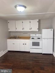 202 S SAMUEL ST #103, Charles Town, WV 25414