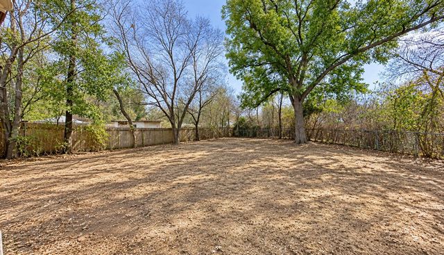 8413 White Settlement Road, White Settlement, TX 76108