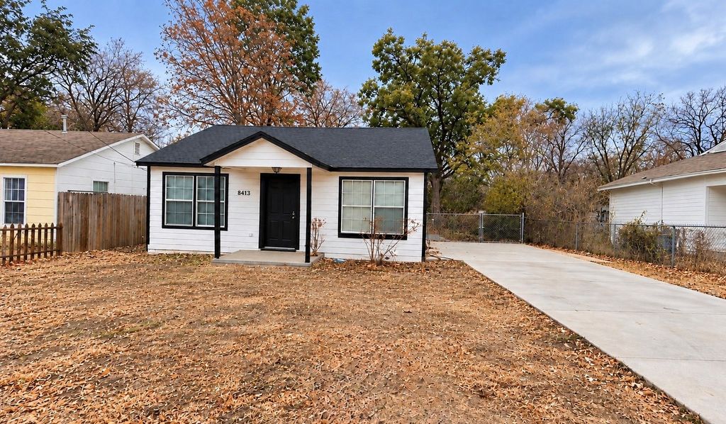 8413 White Settlement Road, White Settlement, TX 76108