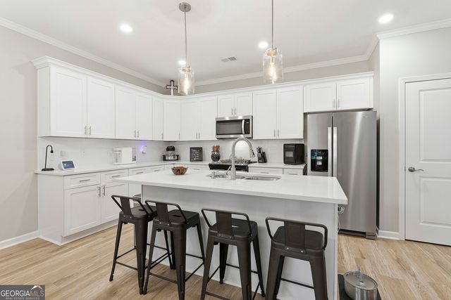 77 Portico Place, Newnan, GA 30265