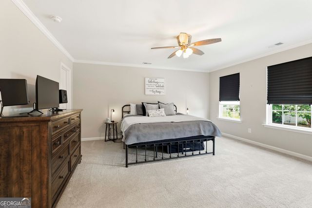 77 Portico Place, Newnan, GA 30265