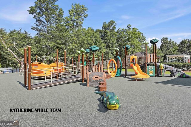 77 Portico Place, Newnan, GA 30265