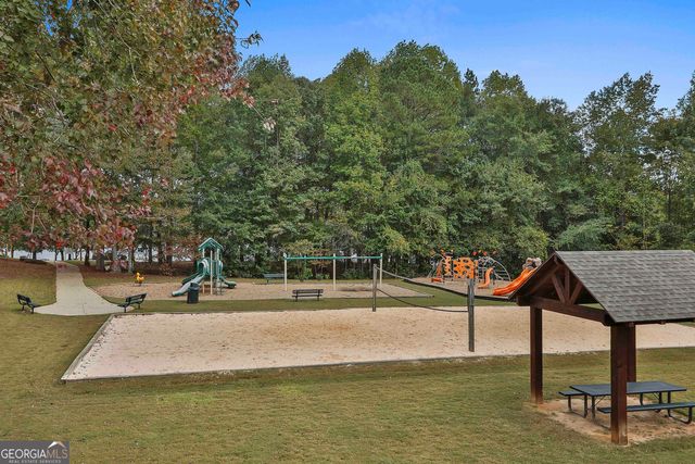 77 Portico Place, Newnan, GA 30265