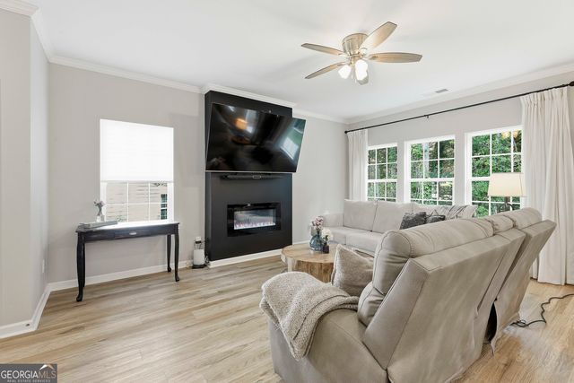 77 Portico Place, Newnan, GA 30265
