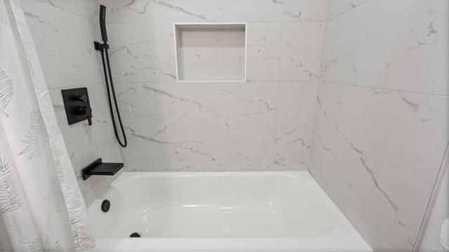 7833 Camino Huerta, San Diego, CA 92122