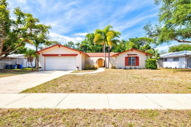 6533 BOWLINE DRIVE, Sarasota, FL 34231