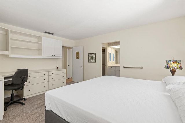6533 BOWLINE DRIVE, Sarasota, FL 34231