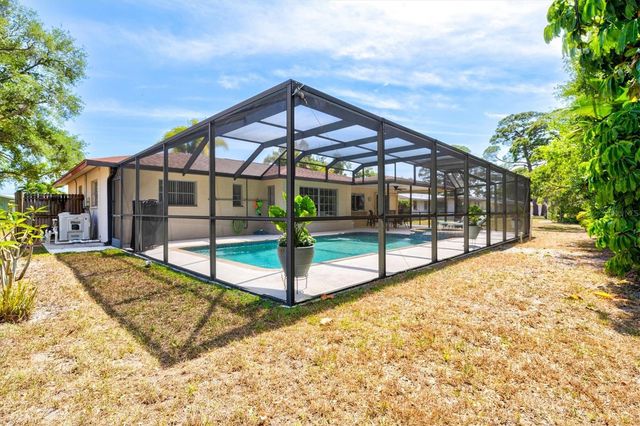 6533 BOWLINE DRIVE, Sarasota, FL 34231