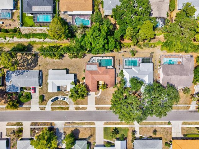 6533 BOWLINE DRIVE, Sarasota, FL 34231