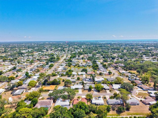 6533 BOWLINE DRIVE, Sarasota, FL 34231