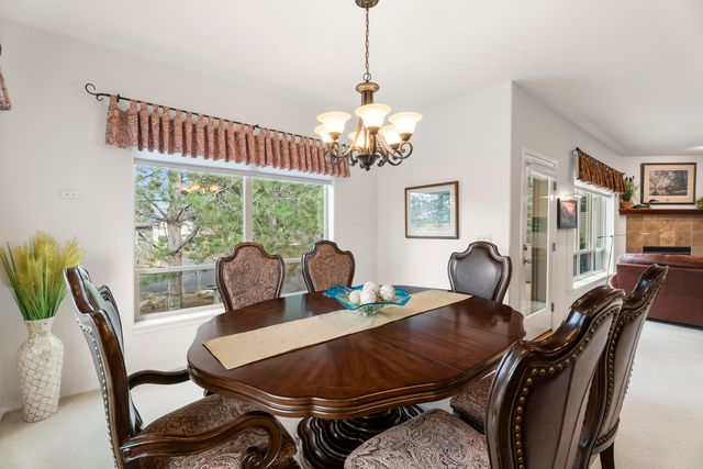 900 Victoria Falls Drive, Redmond, OR 97756