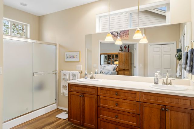 900 Victoria Falls Drive, Redmond, OR 97756