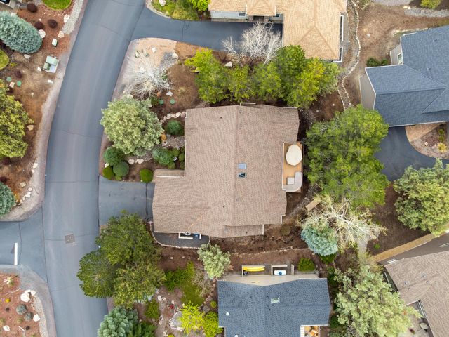 900 Victoria Falls Drive, Redmond, OR 97756