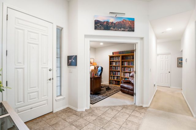 900 Victoria Falls Drive, Redmond, OR 97756