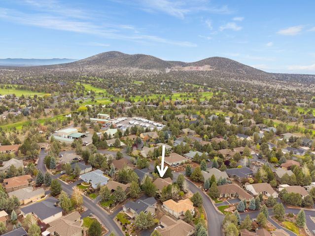 900 Victoria Falls Drive, Redmond, OR 97756