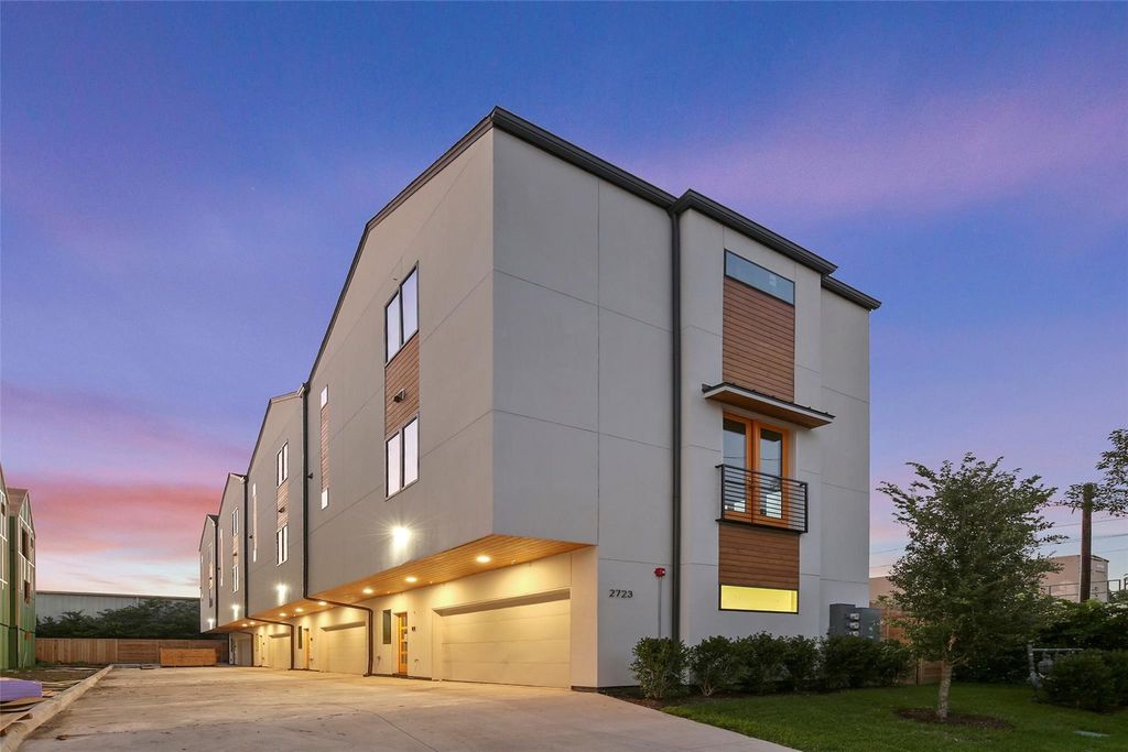 2723 Kimsey Drive 102, Dallas, TX 75235 — exterior