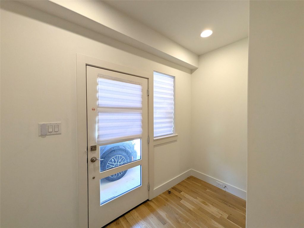 2723 Kimsey Drive 102, Dallas, TX 75235 — photo 5