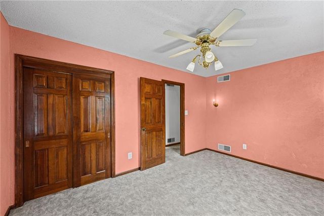 3216 W 22nd Court, Lawrence, KS 66047