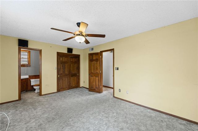 3216 W 22nd Court, Lawrence, KS 66047