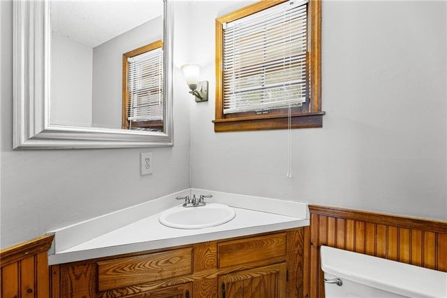 3216 W 22nd Court, Lawrence, KS 66047