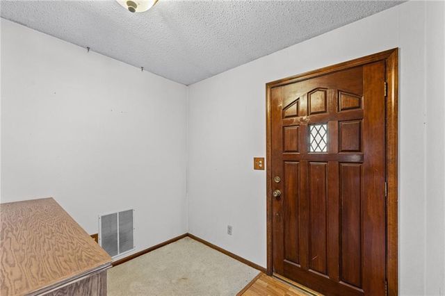 3216 W 22nd Court, Lawrence, KS 66047