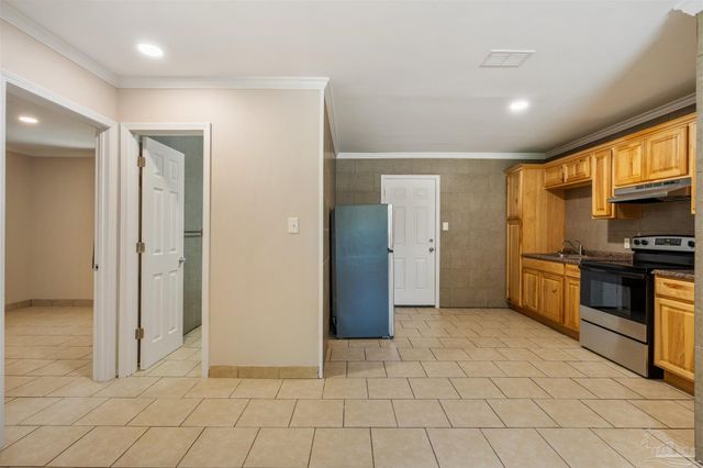 415 Hannah St B, Pensacola, FL 32534
