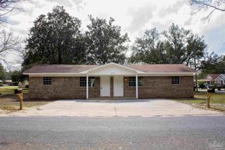 415 Hannah St B, Pensacola, FL 32534