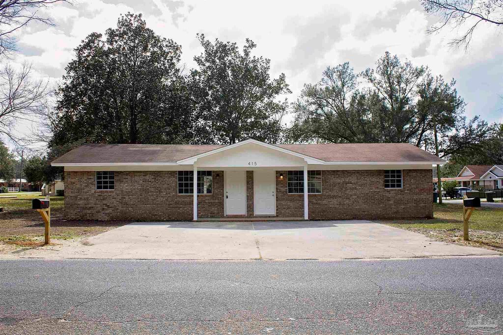 415 Hannah St B, Pensacola, FL 32534