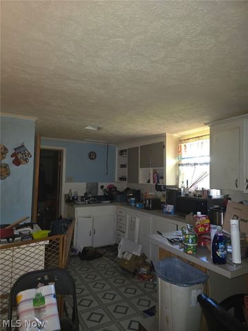 355 E Oregon Avenue, Sebring, OH 44672