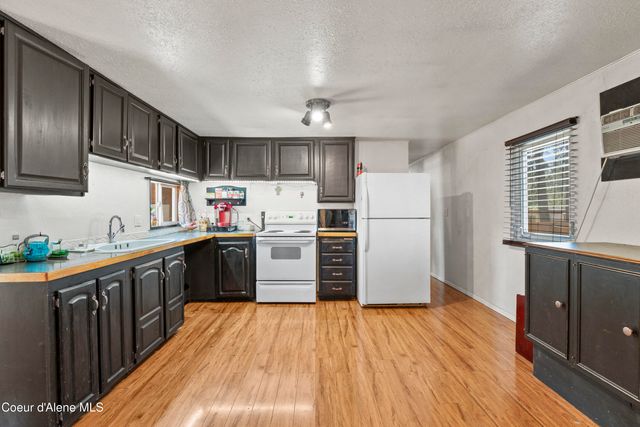 4301 E MAPLEWOOD AVE, #16, Post Falls, ID 83854