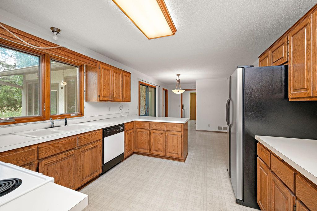 4505 Upland Lane N, Plymouth, MN 55446 — photo 4