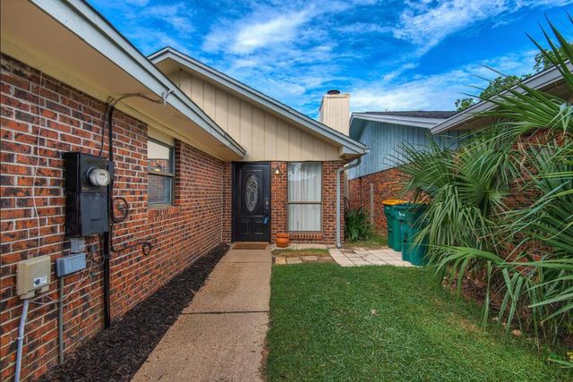 211 Indian Oaks Drive, Destin, FL 32541